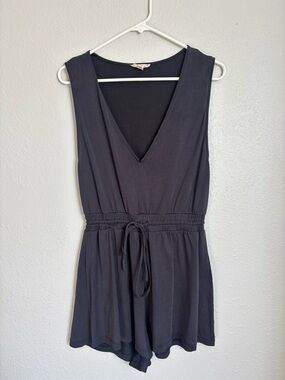 silence + noise Black V-Neck Sleeveless Romper with Waist Tie